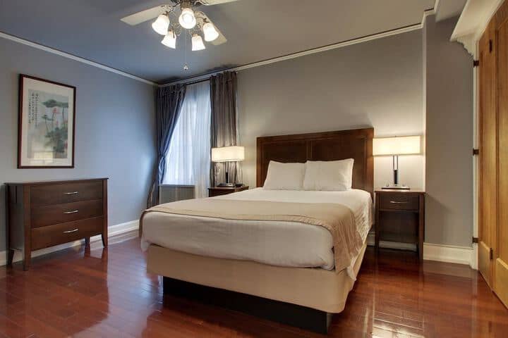 Room 34 of 117