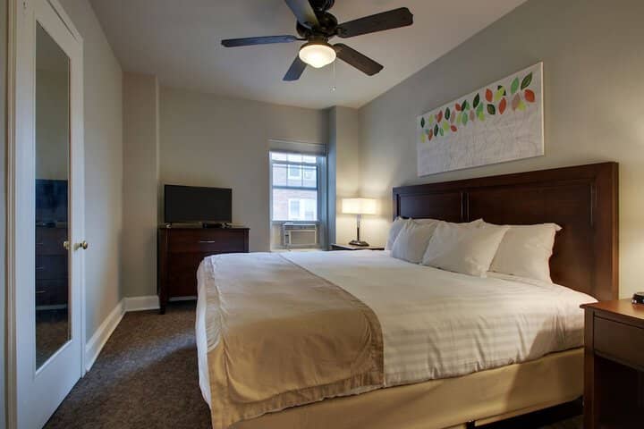 Room 16 of 117