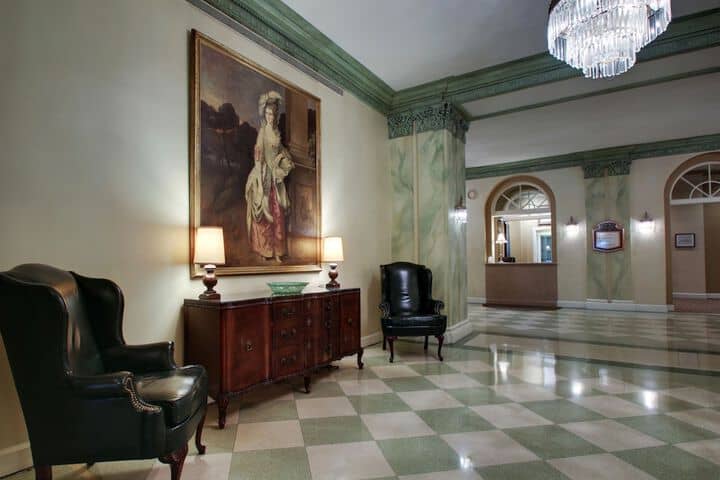 Hotel Interior 7 of 117
