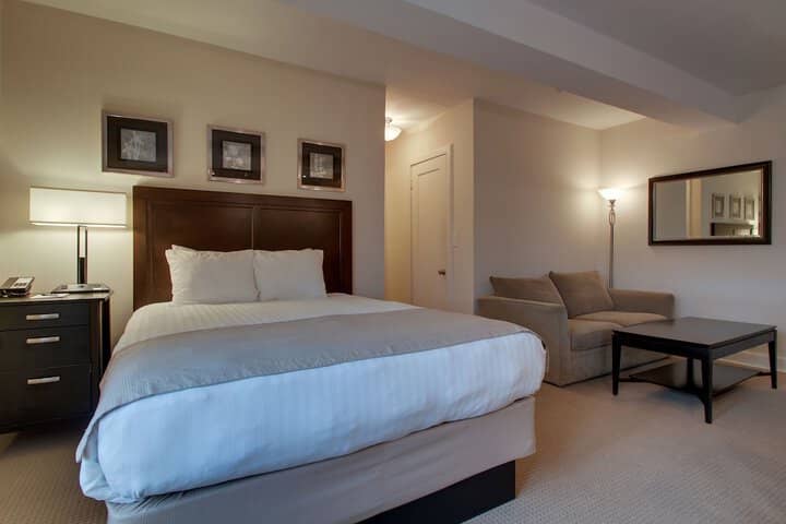 Room 21 of 117